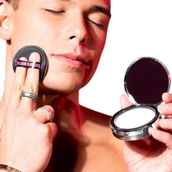 Andrew Christian Instant Airbrush HD Selfie Powder 0.25 oz - Picture 15 of 15